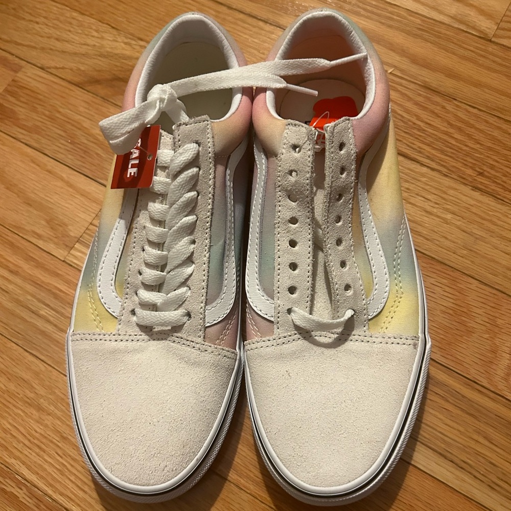 Women’s vans size 8